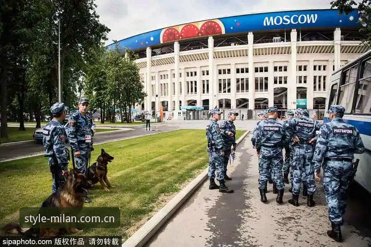 米兰官网使用 世界杯安保团队缩减:英国警员赴美人数锐减背后的深度评测报告
